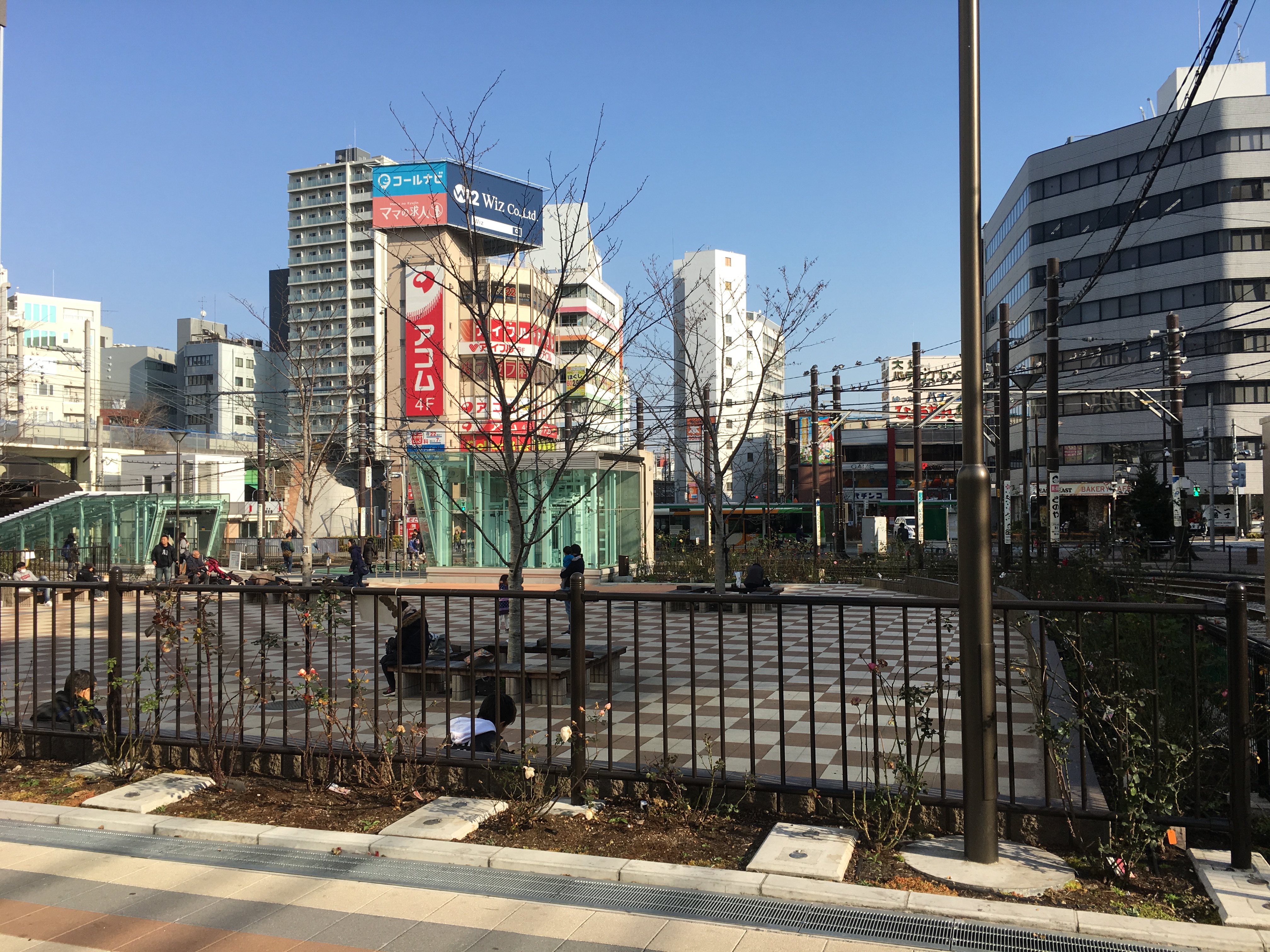大塚駅南口駅前広場