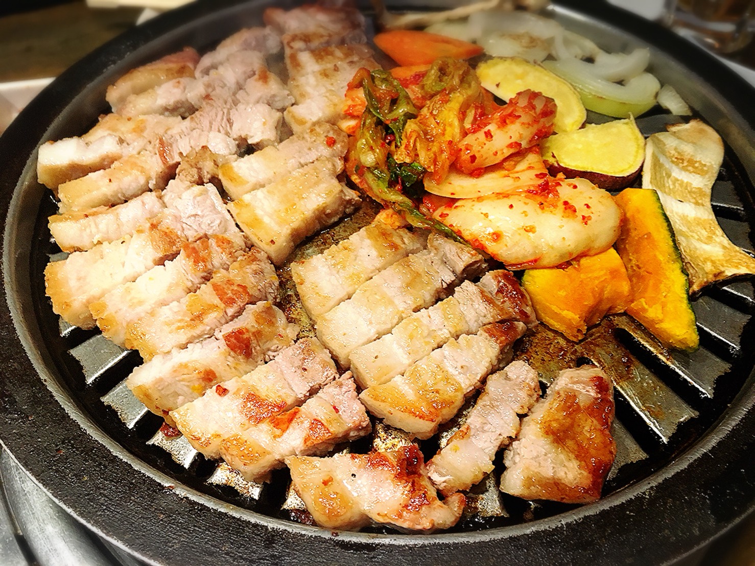 【池袋駅】韓国の有名人も訪れてる!「ハヌリ 池袋」でサムギョプサルを食べよう! 【池袋駅】韓国の有名人も訪れてる!「ハヌリ 池袋」でサムギョプサルを食べよう!