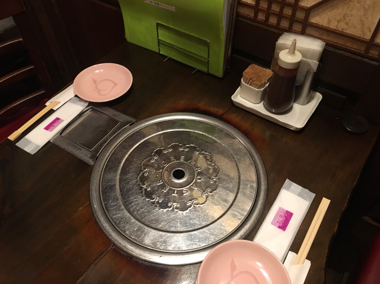 「ハヌリ 池袋」のテーブル席