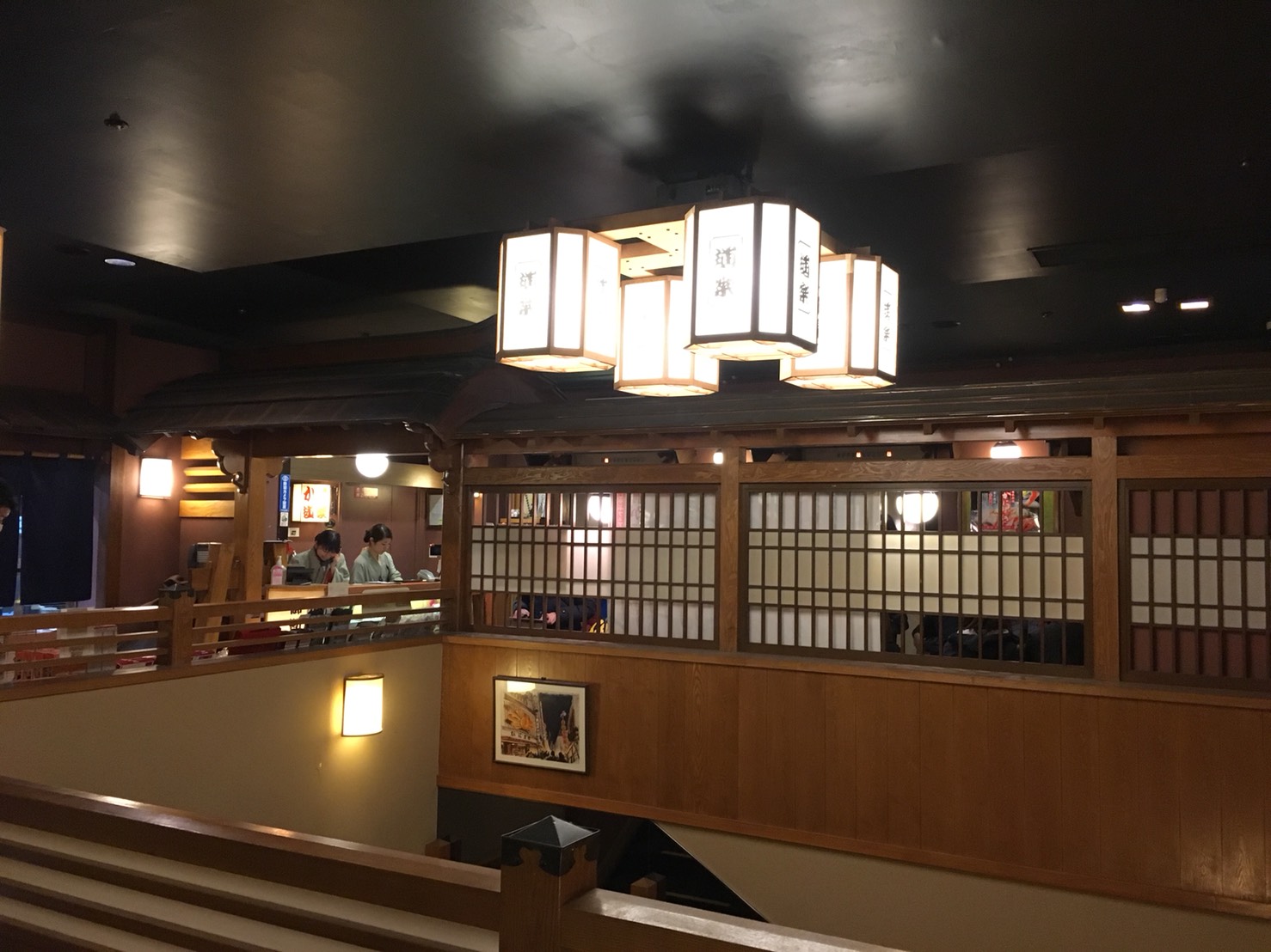 【新宿駅】はじめての「かに道楽」贅沢な蟹三昧大満足ううう!の店内2