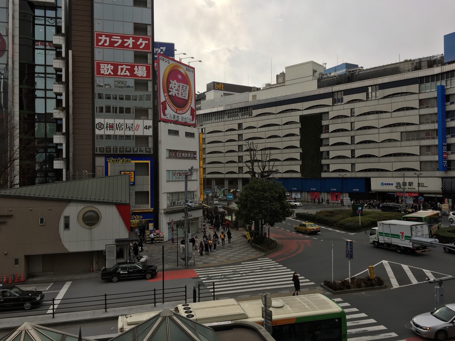 池袋の名店「タカセ 池袋本店」3階レストランからの眺め