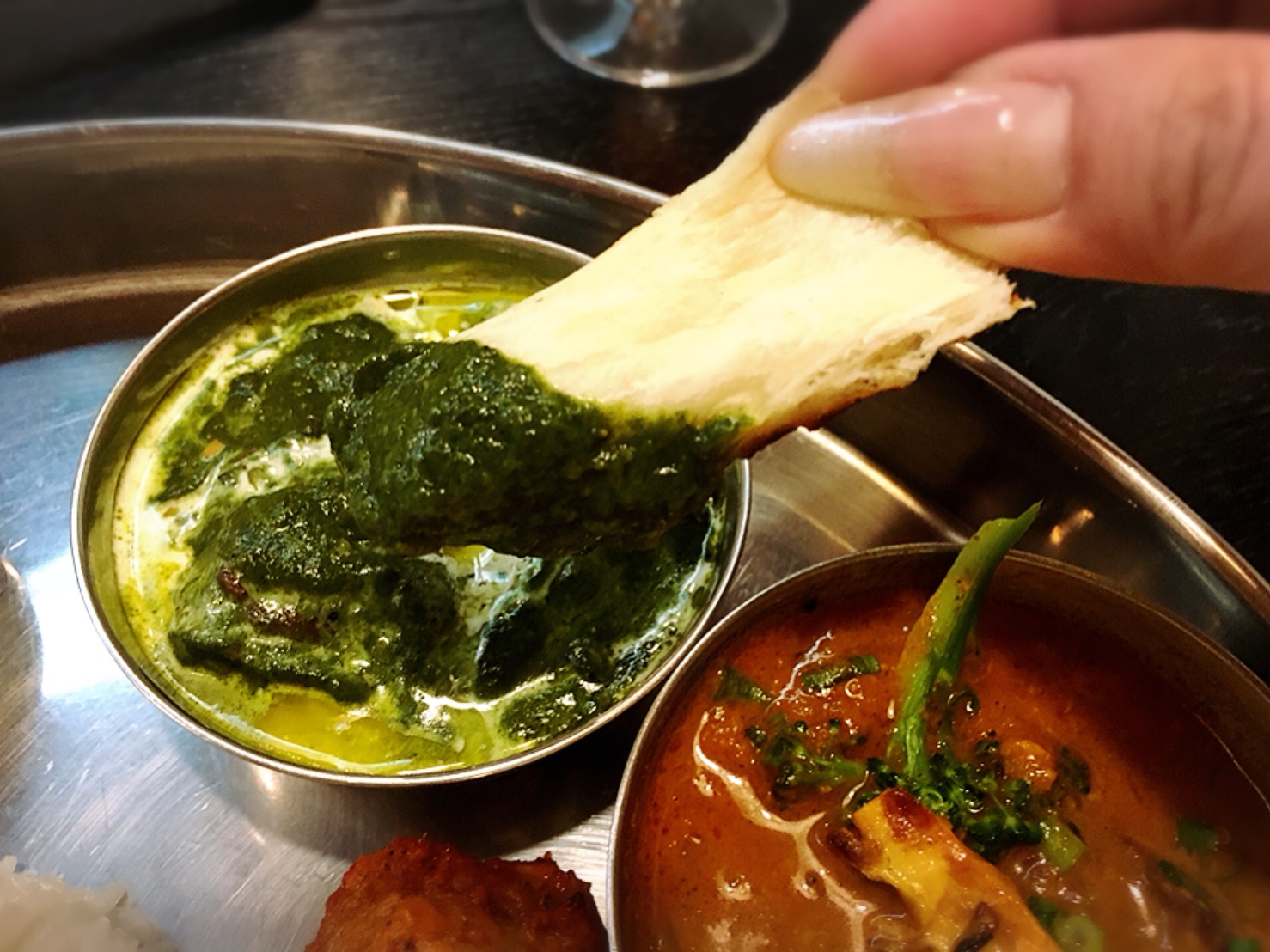 「こせり」の本格ネパール料理・インド料理のほうれんそうカレー