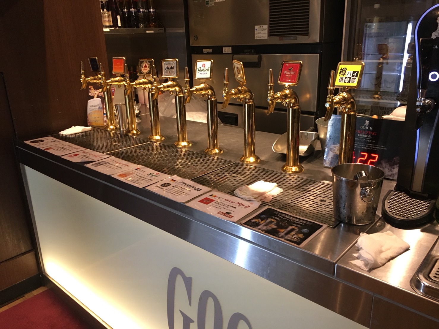 【池袋駅】月木サンバショー「GOCCHI BATTA」シュラスコのビアバー