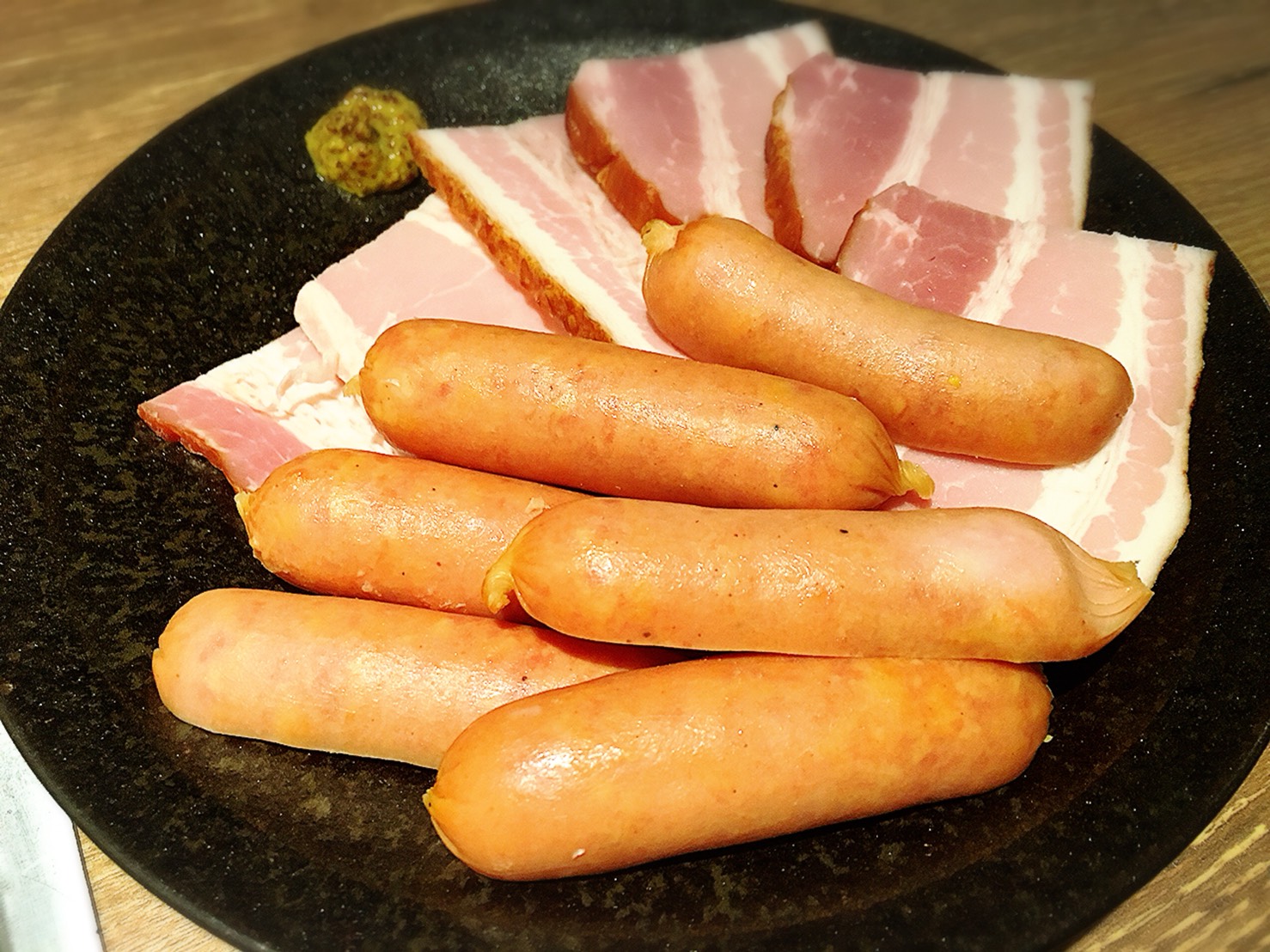 【池袋駅】ランチ1,980円で食べ放題やみつき!「焼肉叙庵」の厚切りベーコンとソーセージ