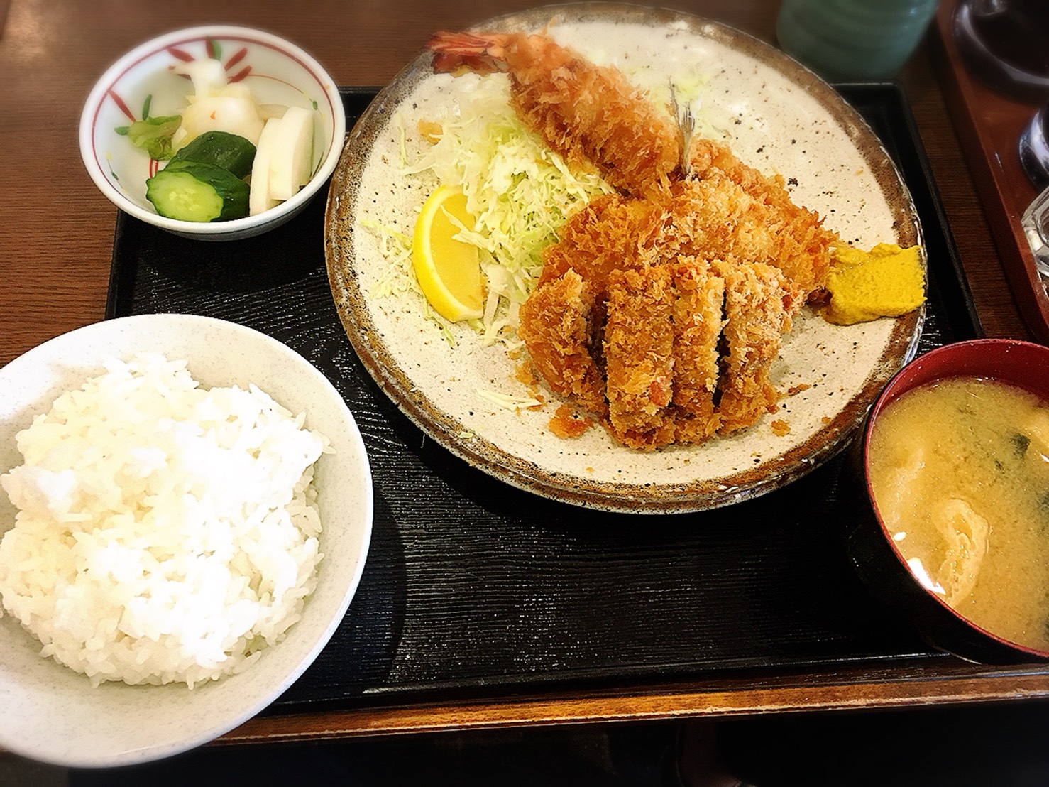 【巣鴨駅】大人気「ときわ食堂」が美味しくてハマった報告のミックスフライ定食