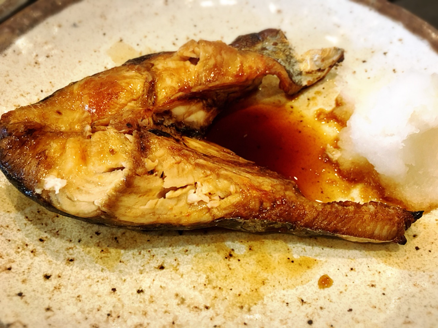 【巣鴨駅】大人気「ときわ食堂」が美味しくてハマった報告のさわら照焼定食のさわら照焼