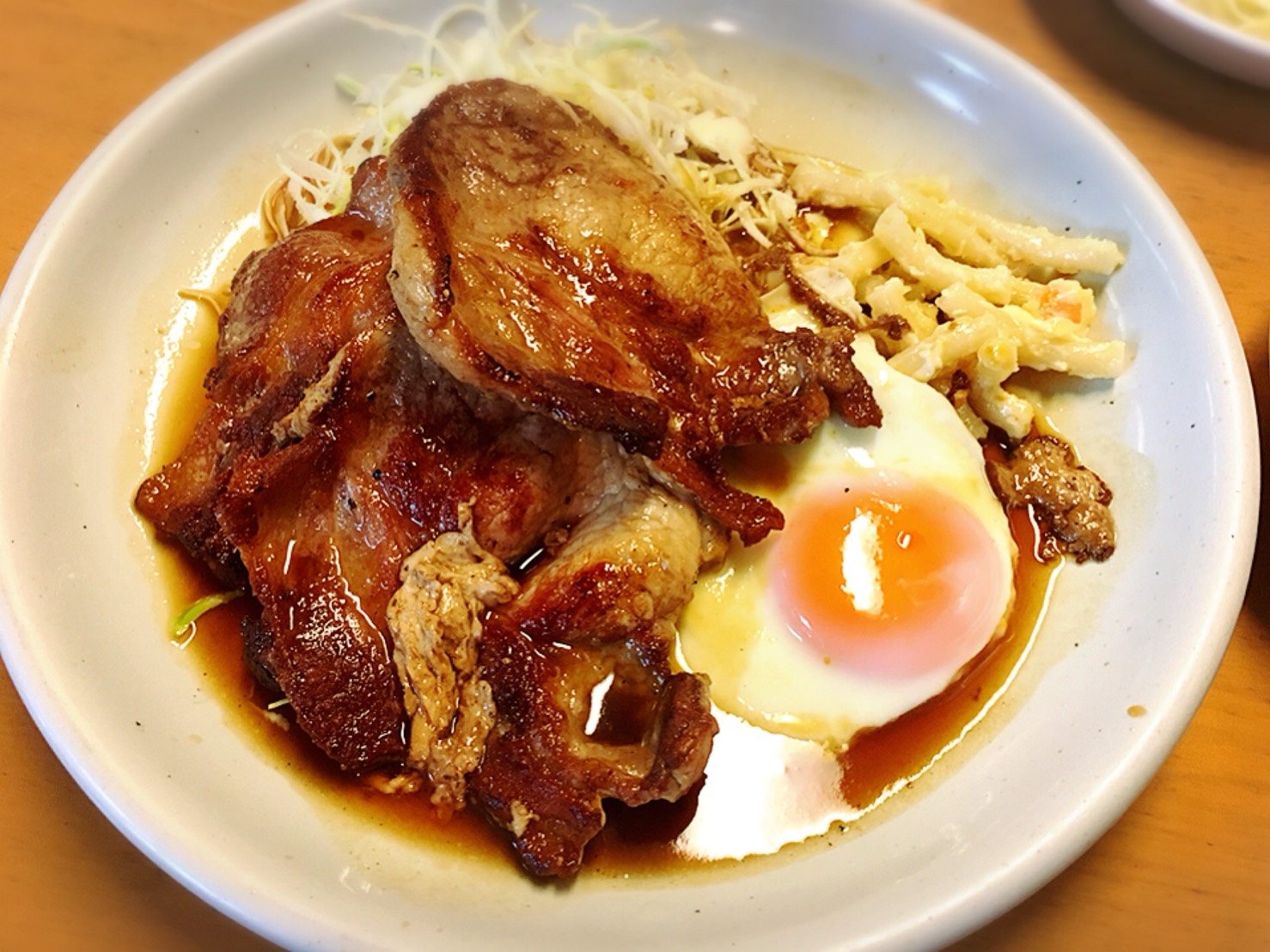 【池袋駅】絶品ハンバーグを求めて「UCHOUTEN(ウチョウテン)」のポークジンジャー2