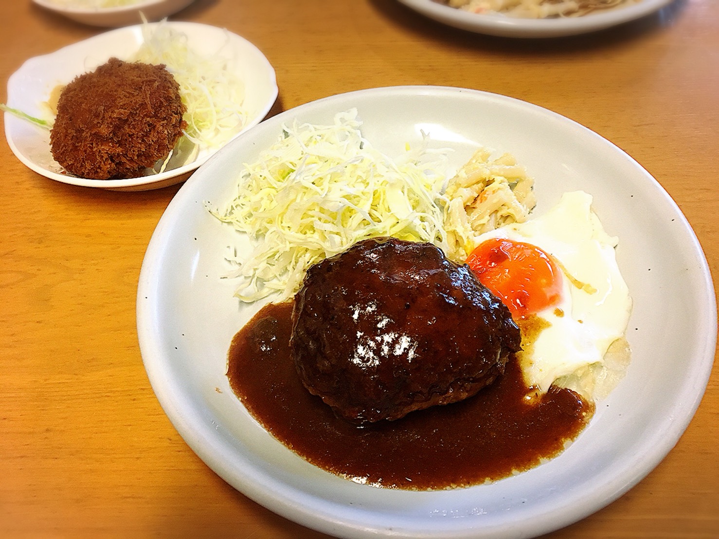 【池袋駅】絶品ハンバーグを求めて「UCHOUTEN(ウチョウテン)」ポークジンジャーも最高 【池袋駅】絶品ハンバーグを求めて「UCHOUTEN(ウチョウテン)」ポークジンジャーも最高