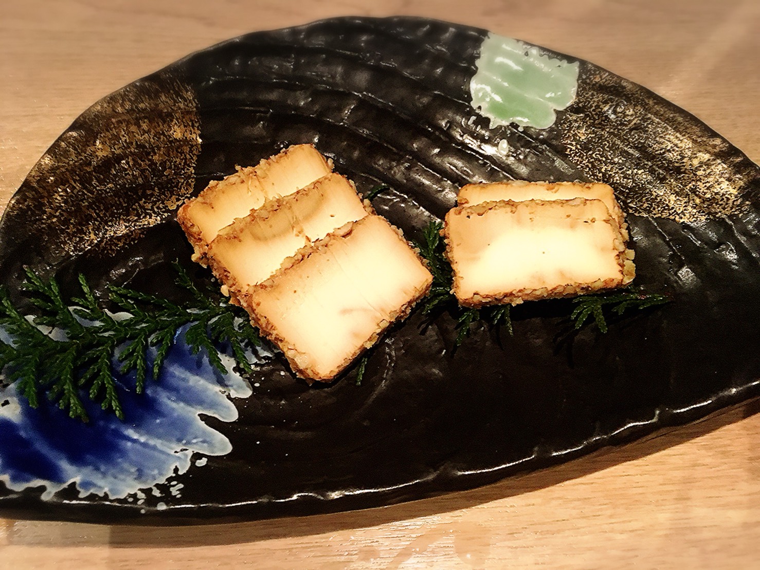 【池袋駅】少人数個室がイイ!九州料理の「TORI魚 池袋本店」の熟成クリームチーズの味噌漬け