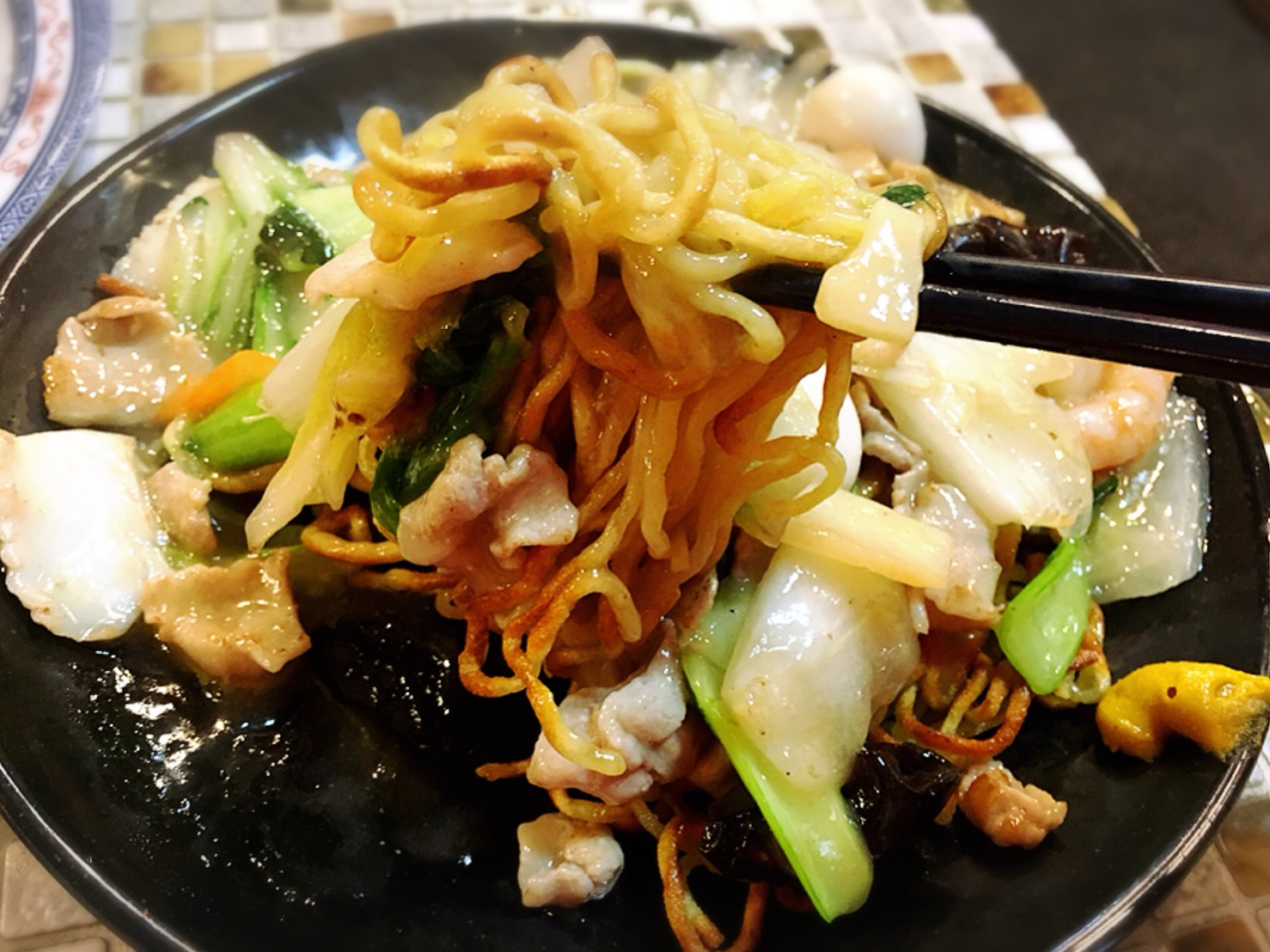 【大塚駅】新発見!美味しい焼売を堪能しよう!「野田焼売店 大塚店」の五目あんかけ焼きそばの麺
