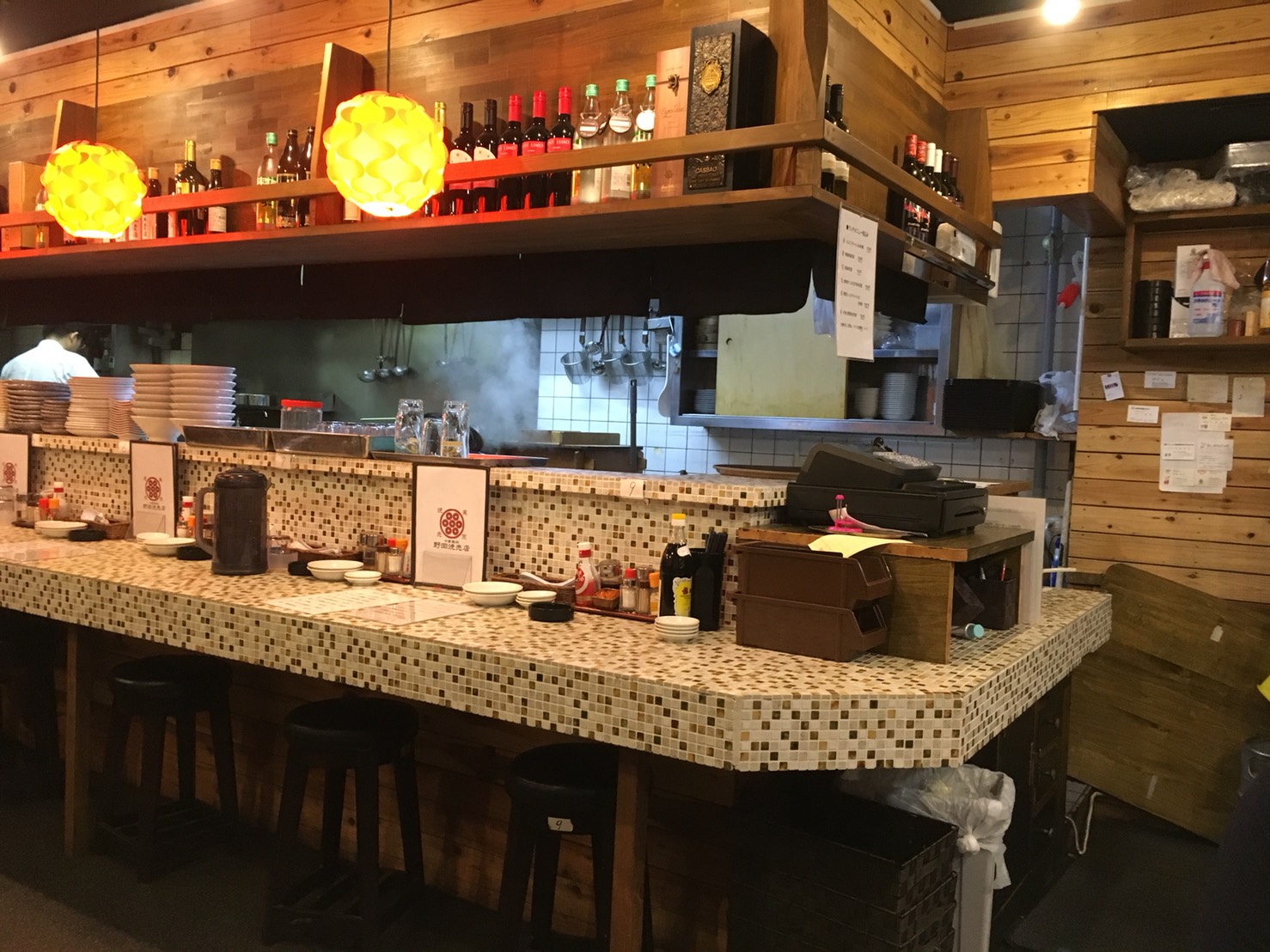 【大塚駅】新発見!美味しい焼売を堪能しよう!「野田焼売店 大塚店」の店内