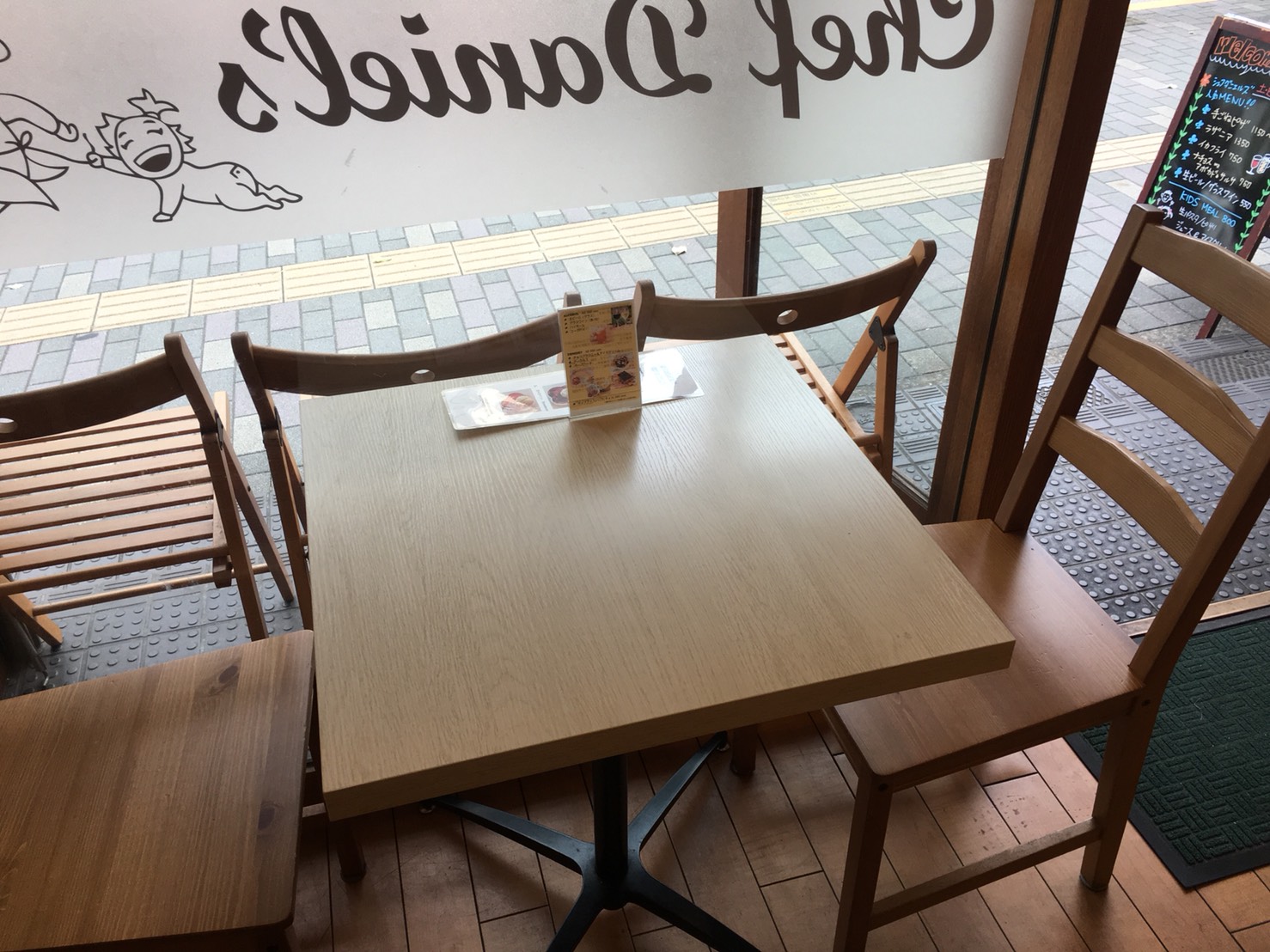 【駒込駅】外国人シェフのイタリアン「Chef Daniel's」超カワイイの店内3