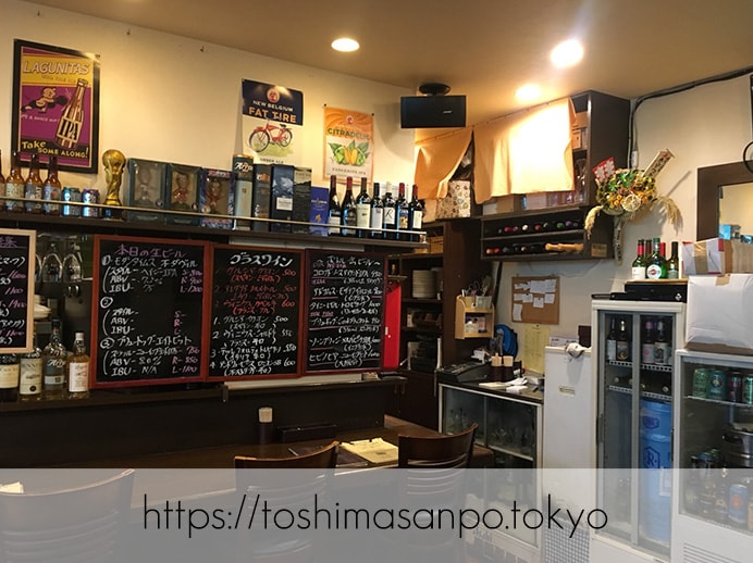 【大塚駅】欧風カレー超おすすめ!夜はオシャレなビアバーに。「Holyhead(ホーリーヘッド)」の店内1