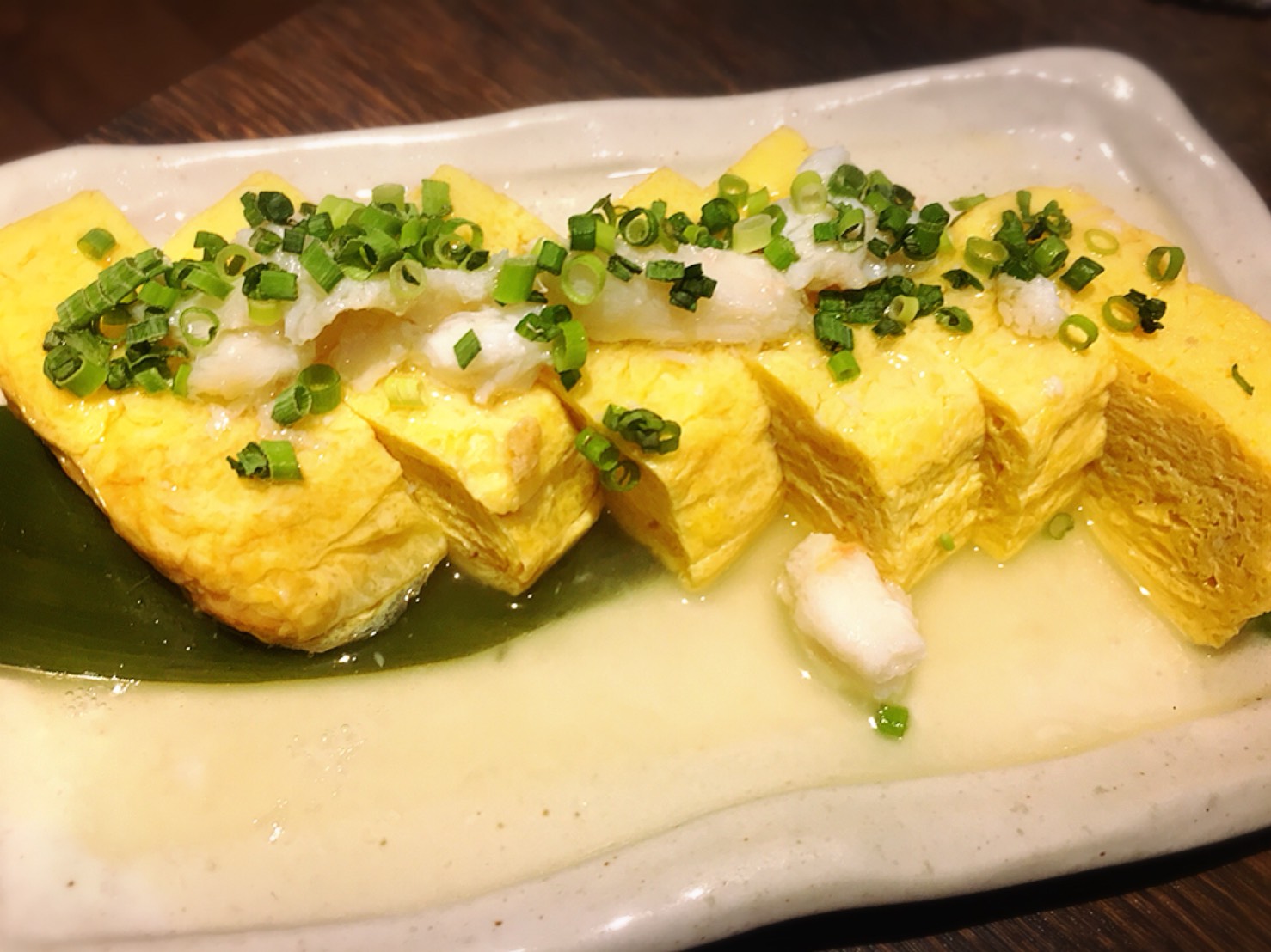 【池袋駅】いくらこぼれ丼を求めて「北海道知床漁場」のだし巻き玉子の蟹身餡かけ