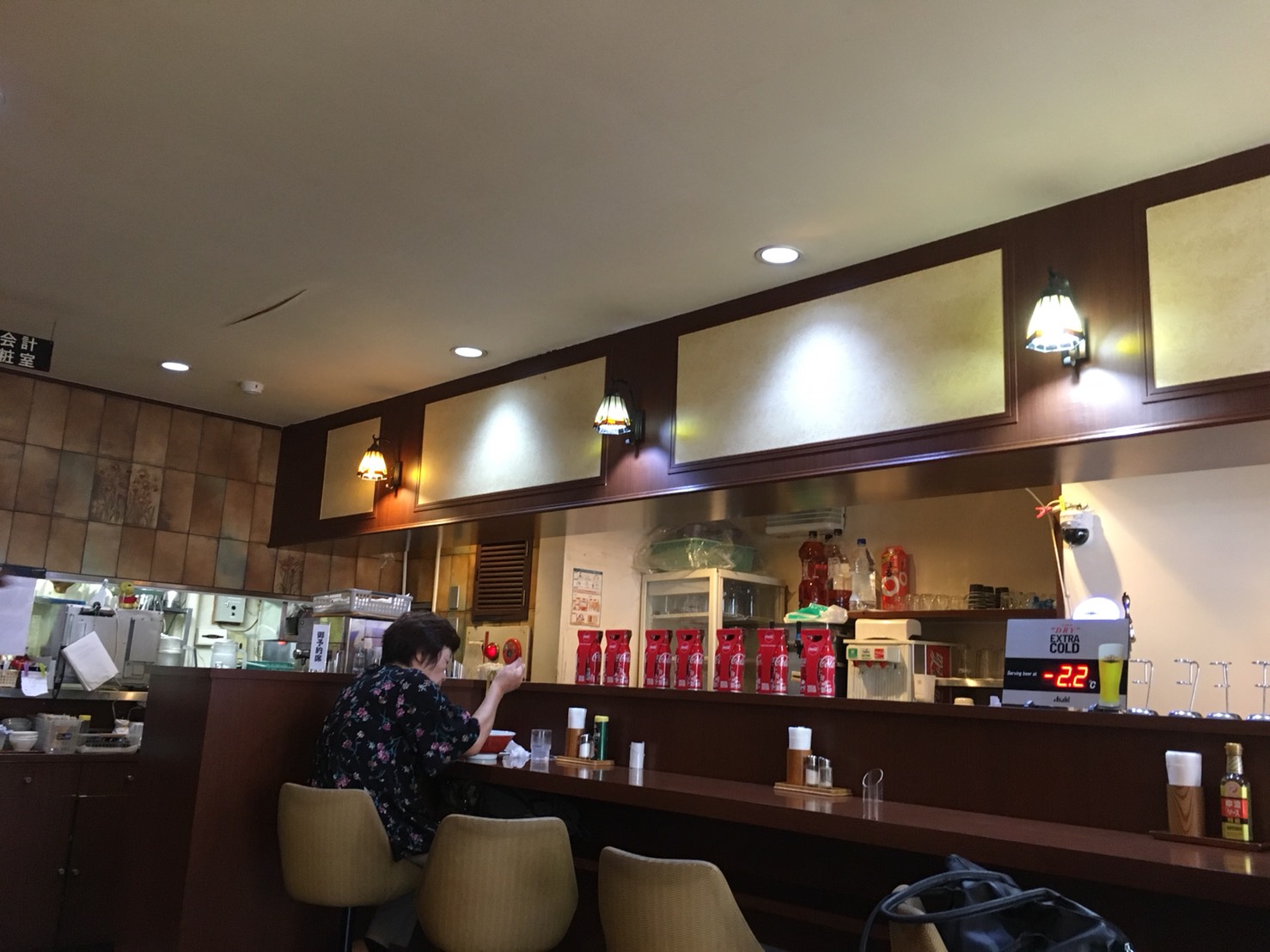 【上野駅】上野と言えば!の「じゅらく」で洋食とパンダパンケーキのじゅらく店内