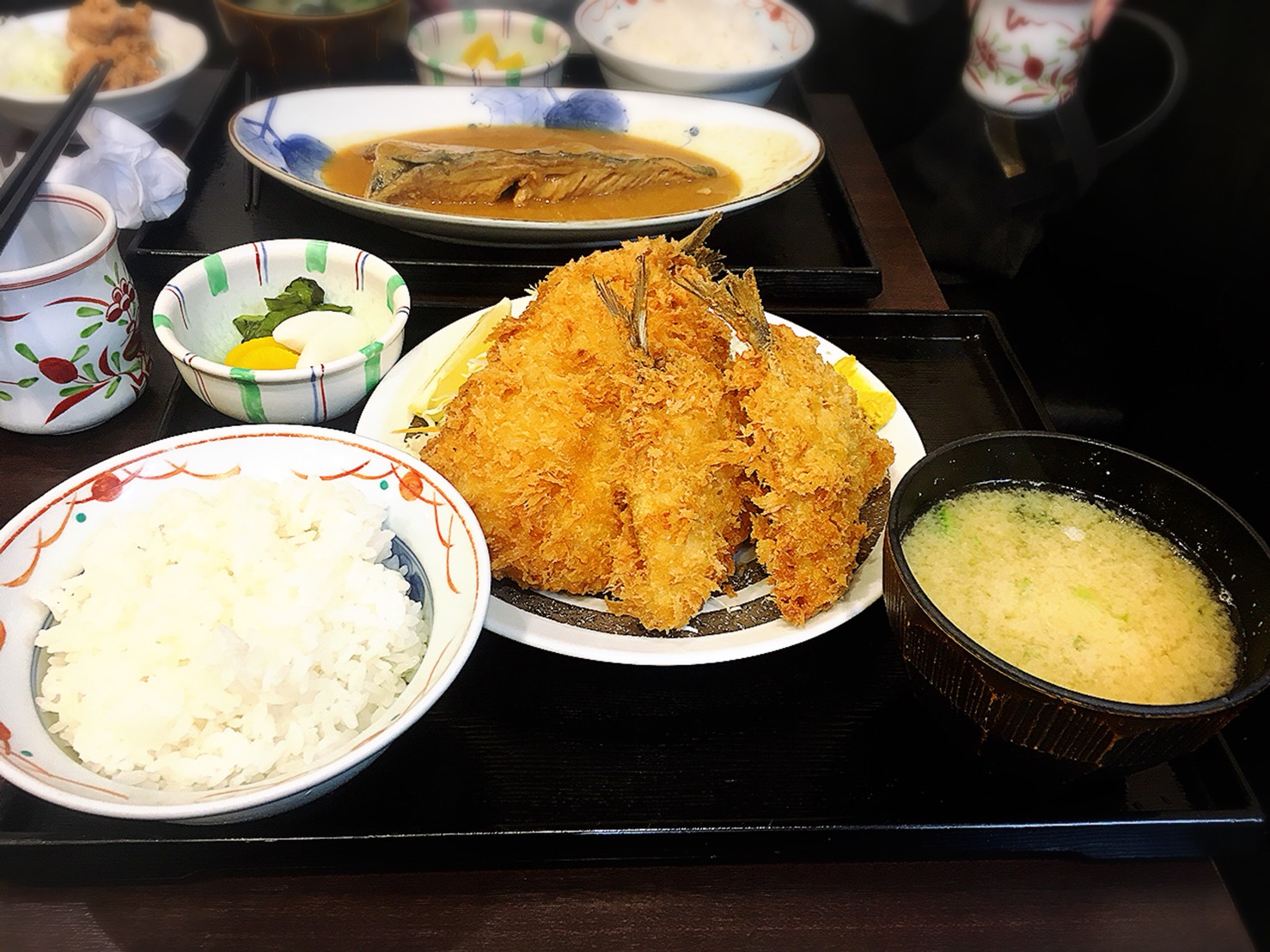 【巣鴨駅】いつでも安心のやさしい味「ときわ食堂 駅前店」のイワシフライとアジフライ定食