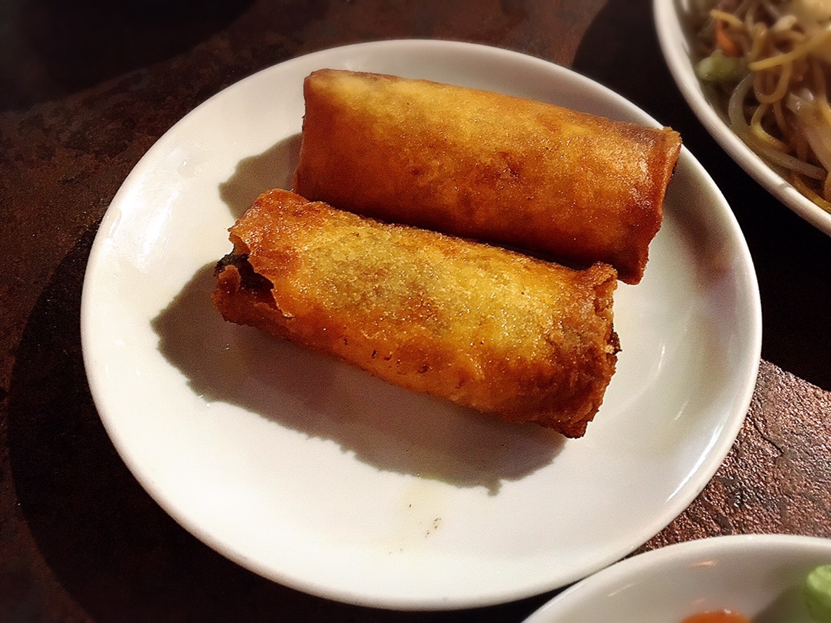 【池袋駅】飲茶専門店で中国・台湾料理が食べ放題2500円「 中国茶館」の海老春巻き