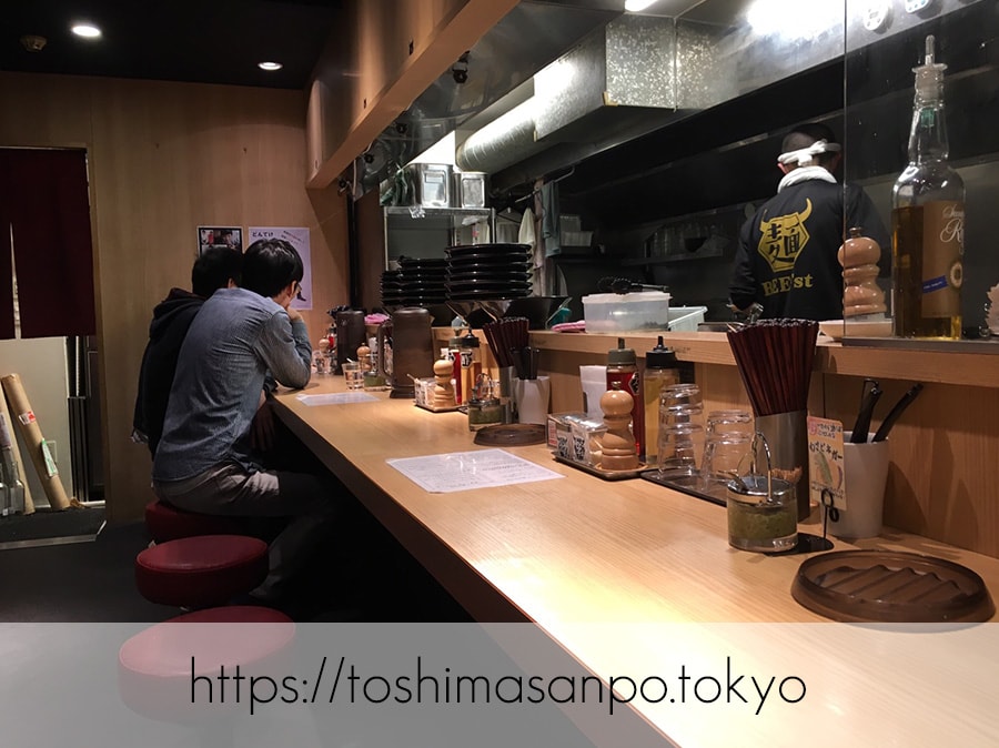 【池袋駅】肉がメイン!新感覚のローストビーフ油そば「ビースト 東池袋店」の店内2