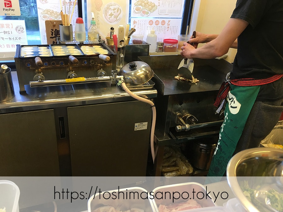 【中板橋駅】「はち」自慢の明石焼きと焼きそば!8のつく日はお得だよ♡の厨房2