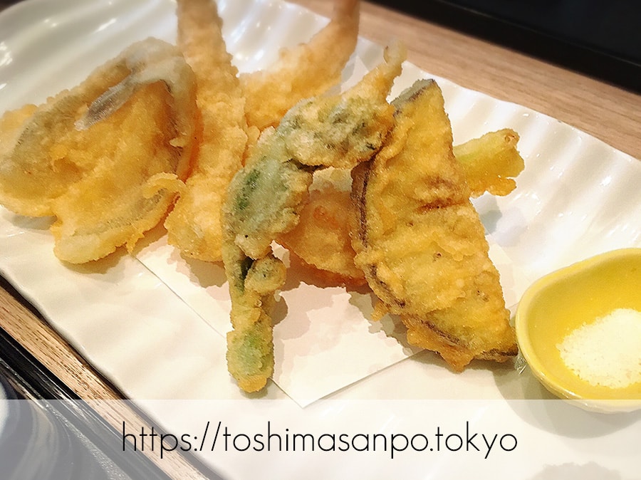【池袋駅】ランチ大満足じゃん!「TORI魚 池袋本店」のランチ超落ち着くよ。超おすすめ!の天ぷら刺身ランチの天ぷら