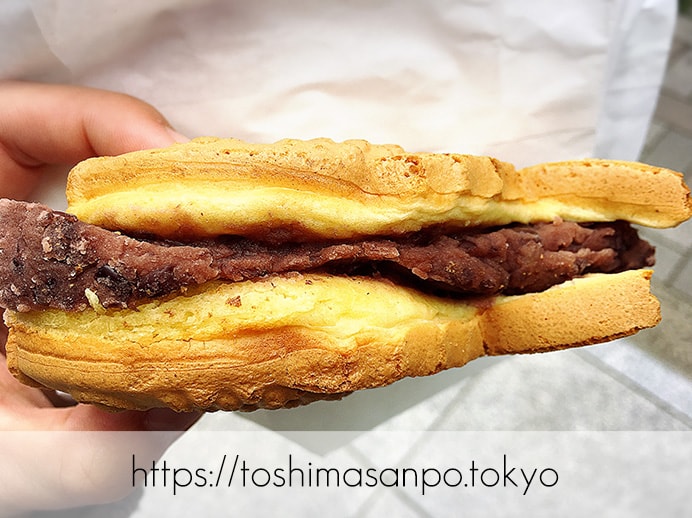 豊島区・池袋駅周辺:散策のお供にたい焼き食べよう〜!美味しいと有名な5店舗をご紹介。の新宿椿庵池袋店の厚焼きたい焼きの縦角度