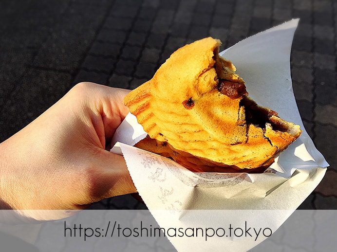 豊島区・池袋駅周辺:散策のお供にたい焼き食べよう〜!美味しいと有名な5店舗をご紹介。の鳴門鯛焼本舗池袋西口店の十勝産あずきを割ったもの