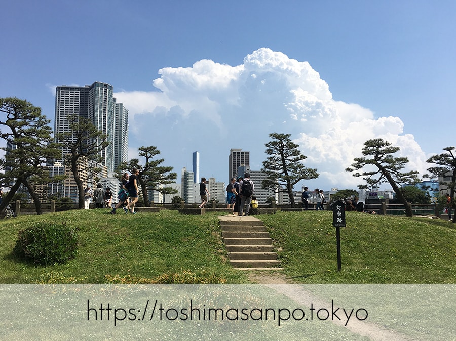 【汐留駅】水上バスにも乗れる!東京湾から繋がる江戸時代の広大な庭園「浜離宮恩賜庭園」の風情。の浜離宮恩賜庭園の灯台跡