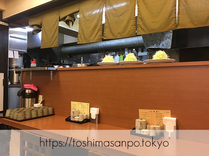 【池袋駅】ガッツリの食べ応え!ランチに食べたいボリューム満点・胃袋大満足のとんかつは「清水屋」のカウンター席
