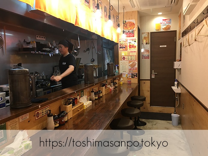 【大塚駅】タンタン麺てなに!?言わずと知れたニュータンタンメン風を「濃厚豚骨らーめん 吉春家」で発見の店内1
