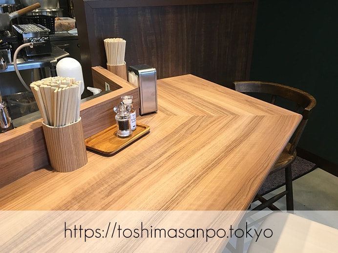 【大塚駅】6月1日開店!新潟の生姜醤油ラーメンが上品でうっとし美味しい。オシャレラーメン屋「Nii」の店内2