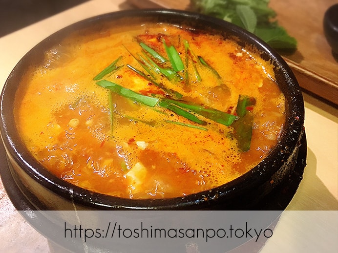 【新宿駅】なにこの初体験チーズキムチチヂミ!極上お肉も激安激うま!牛タンなど激人気店「韓感」の海鮮スンドゥブチゲ