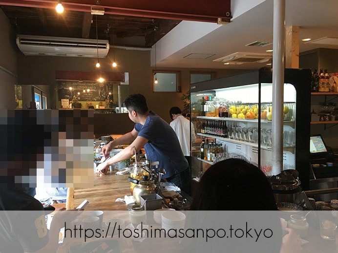 【池袋駅】庶民の味が超絶オシャレに。美味しすぎるポークジンジャー専門店「ジンジャー(Ginger)」の店内2