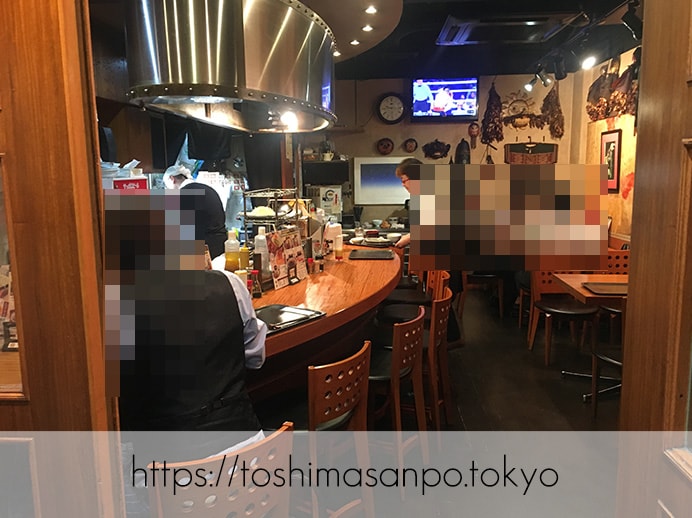 【池袋駅】気軽さが最高!サラリーマンに人気!大きな鉄板で作る安くて美味しい家庭の味「銀や」の店内1