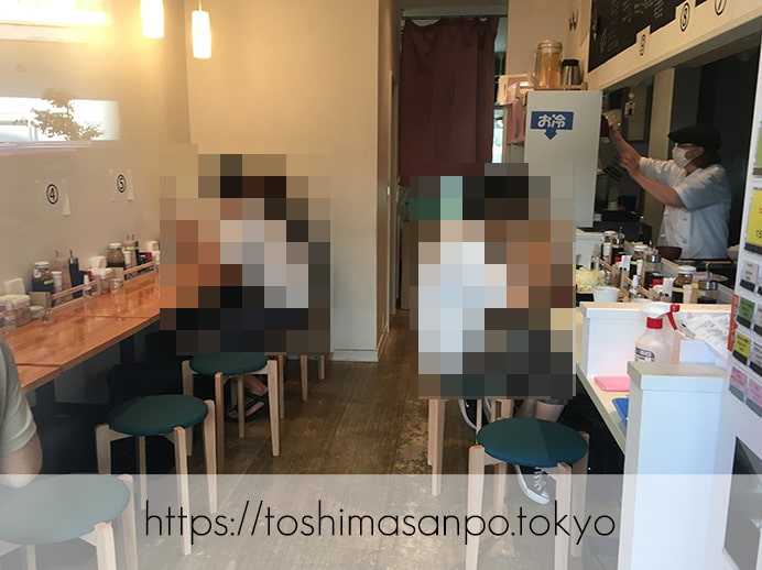 【池袋駅】復活再始動!嬉嬉豚とんかつ『君に、揚げる。』この肉この価格で!?驚くべき脂と甘さにうっとり。の店内