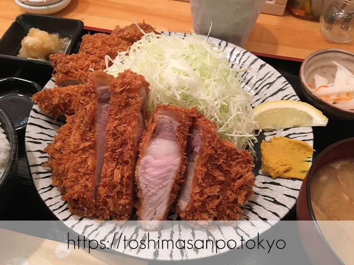 【池袋駅】復活再始動!嬉嬉豚とんかつ『君に、揚げる。』この肉この価格で!?驚くべき脂と甘さにうっとり。の嬉嬉豚熟成肉「ねむるぶたおふトン」ロースとんかつ
